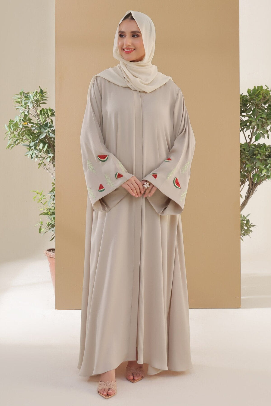 Pearl Bush Embroidered Abaya