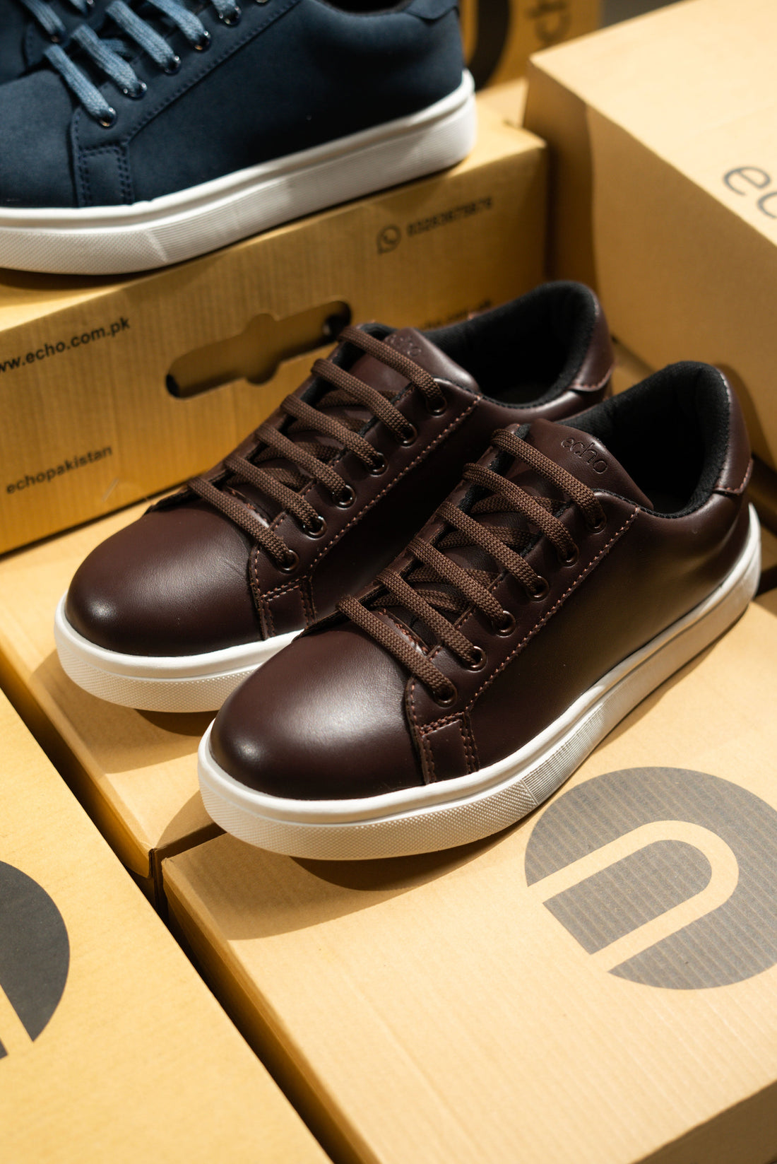 Semmli Semi Formal Chocolate Sneaker – Zarr