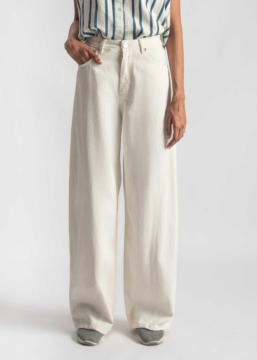 White Skater with Seam Jeans Women